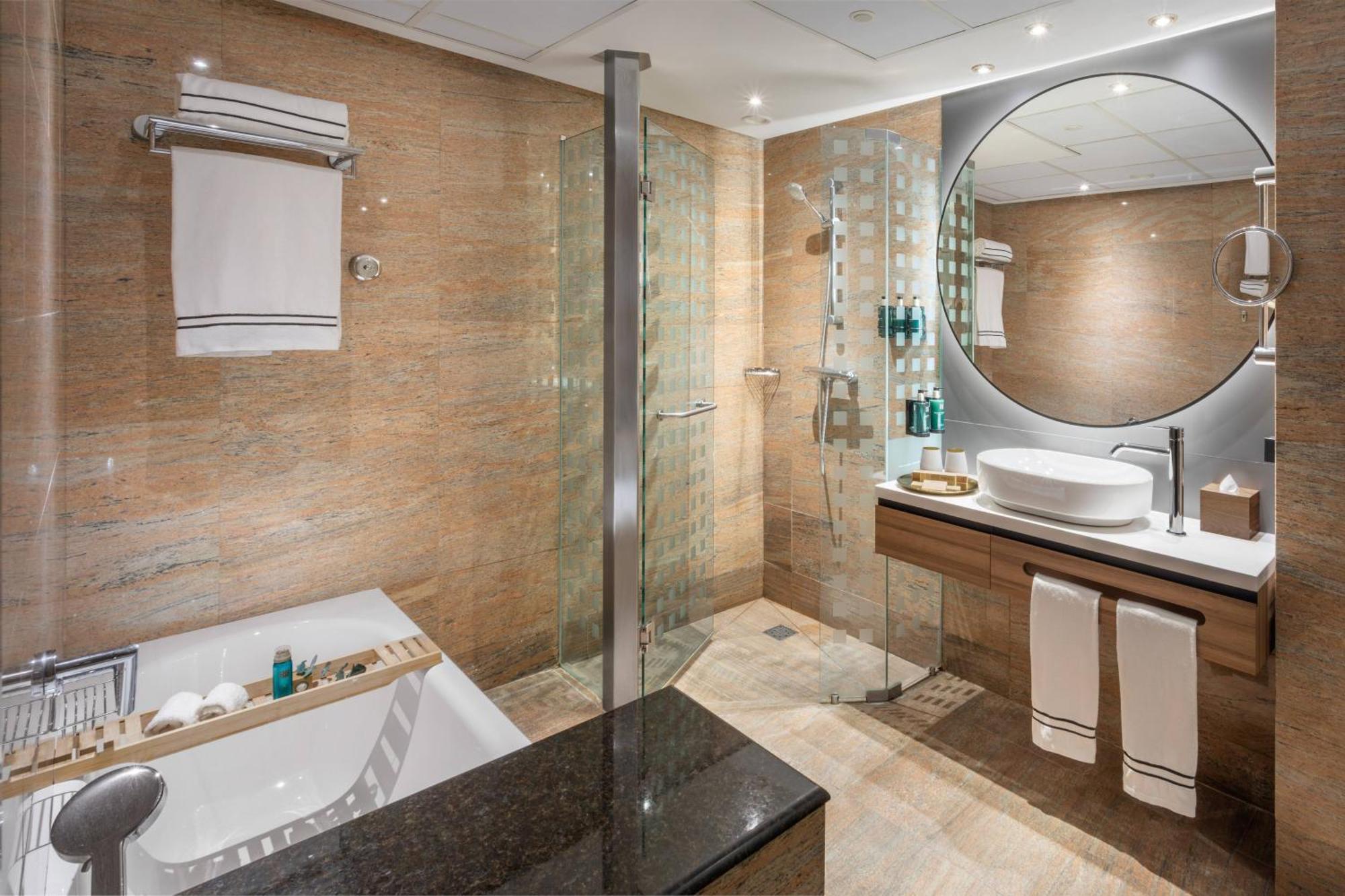 Grand Suite Familiar The Level